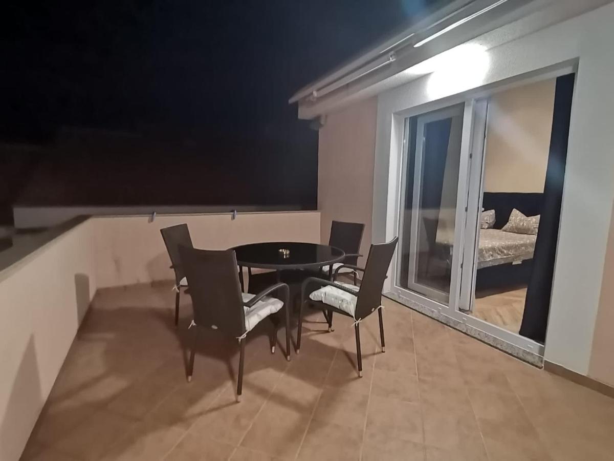 Apartment Nino Zadar Exterior photo